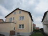 Zweifamilienhaus mit großem Garten - Gartenansicht