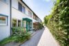 Viel Platz für die Familie: RMH mit Garten, Studio & Garage in Taufkirchen – frei - Eingangsbereich